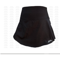 pollera con calza negra